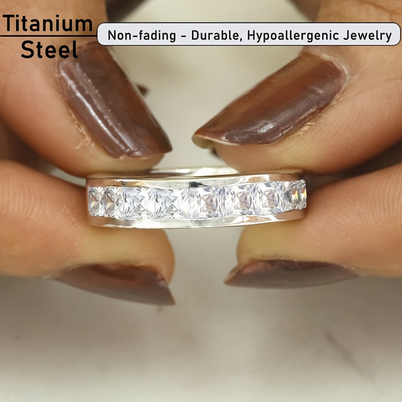 Women's Elegant Titanium Steel Ring with Blue Synthetic Cubic Zirconia